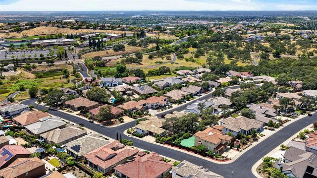 2020 Swingle Rd, Folsom, CA 95630