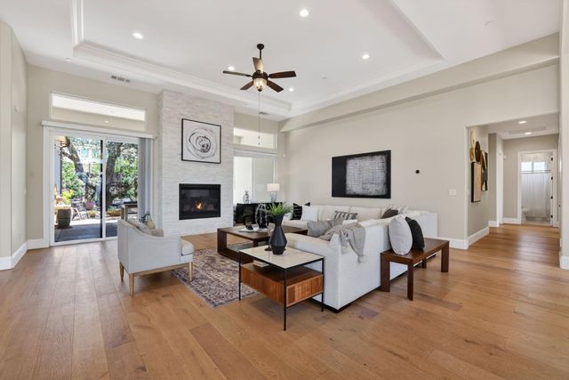 2020 Swingle Rd, Folsom, CA 95630