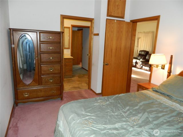 19 3rd Street E, Tonasket, WA 98855