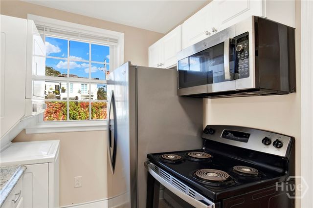 32 E Taylor Street 2, Savannah, GA 31401