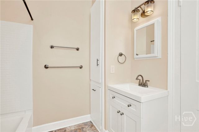 32 E Taylor Street 2, Savannah, GA 31401