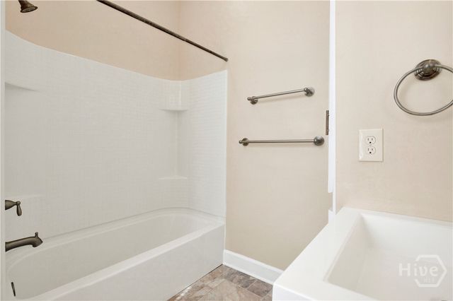 32 E Taylor Street 2, Savannah, GA 31401