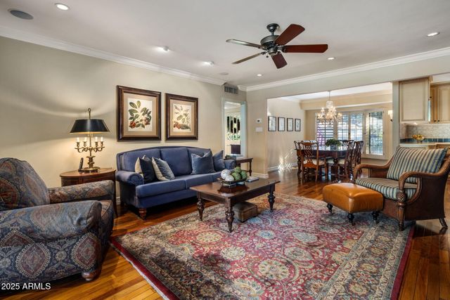 516 W LAWRENCE Road, Phoenix, AZ 85013