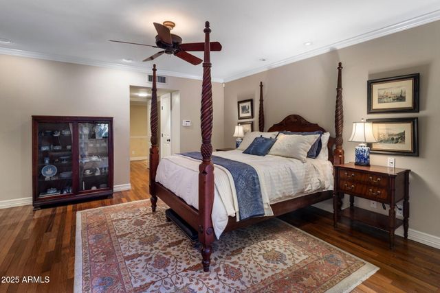 516 W LAWRENCE Road, Phoenix, AZ 85013