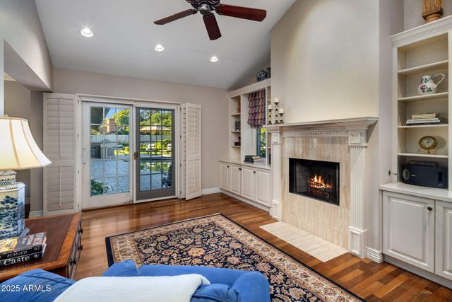 516 W LAWRENCE Road, Phoenix, AZ 85013