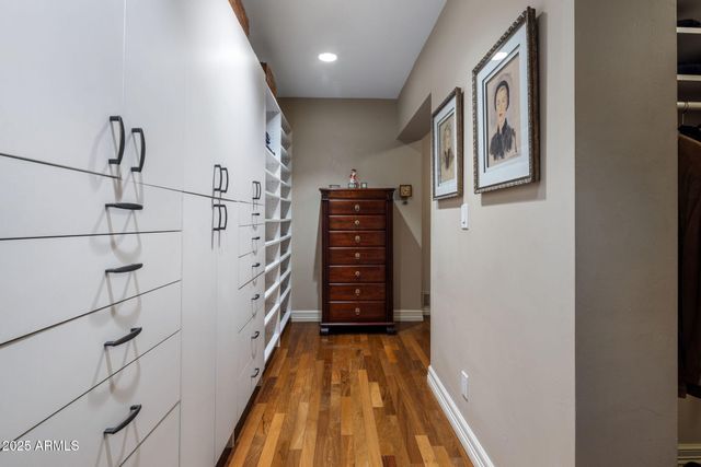 516 W LAWRENCE Road, Phoenix, AZ 85013