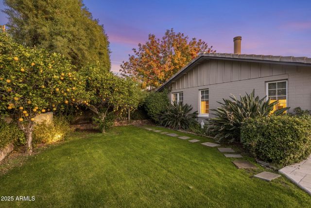 516 W LAWRENCE Road, Phoenix, AZ 85013