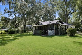 465 E Poncell Dr, Midway, GA 31320