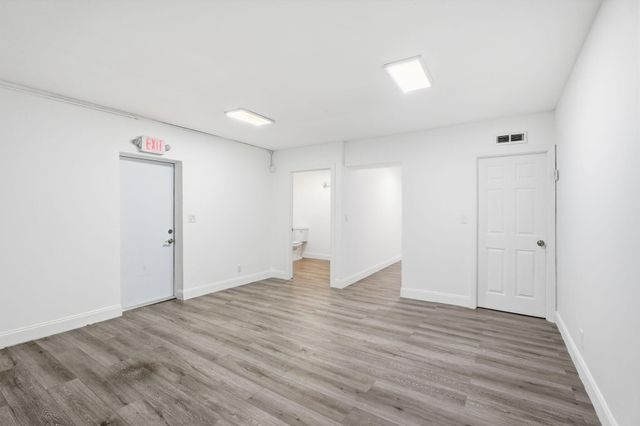 805 Lake Avenue, Lake Worth Beach, FL 33460