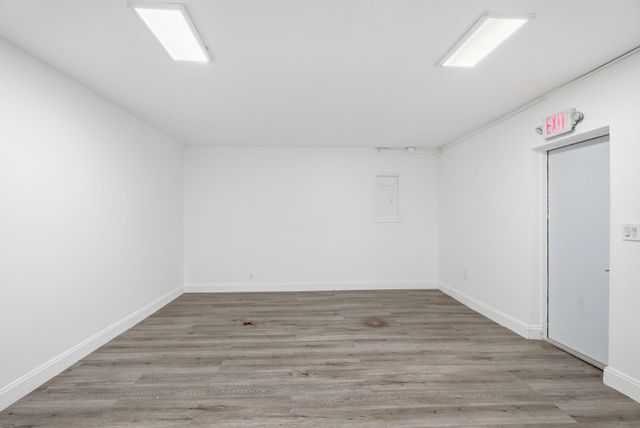 805 Lake Avenue, Lake Worth Beach, FL 33460