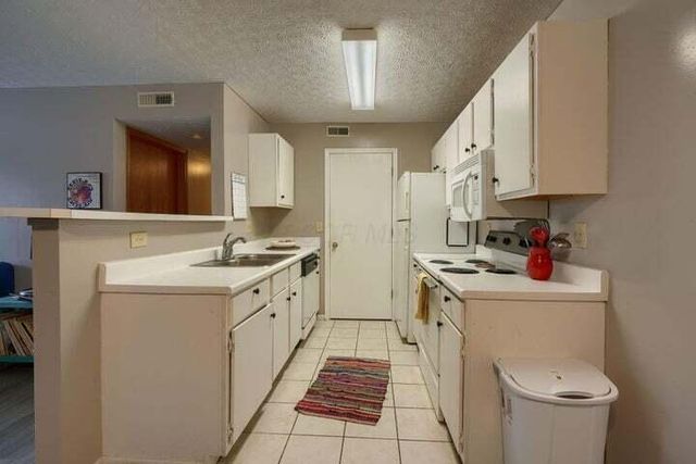 5484 Cedar Springs Drive, Columbus, OH 43228
