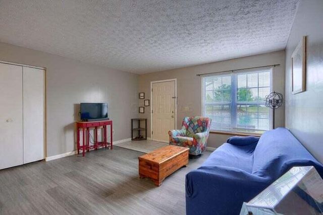 5484 Cedar Springs Drive, Columbus, OH 43228