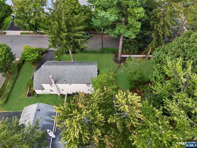 410 Chestnut Street, Paramus, NJ 07652