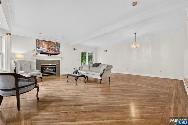 410 Chestnut Street, Paramus, NJ 07652