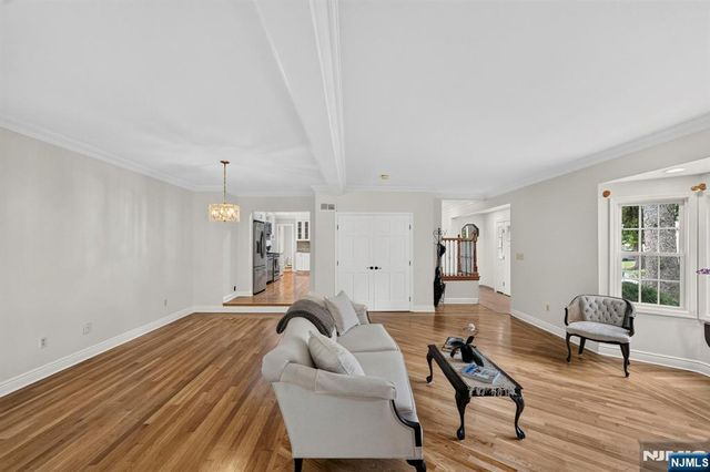 410 Chestnut Street, Paramus, NJ 07652