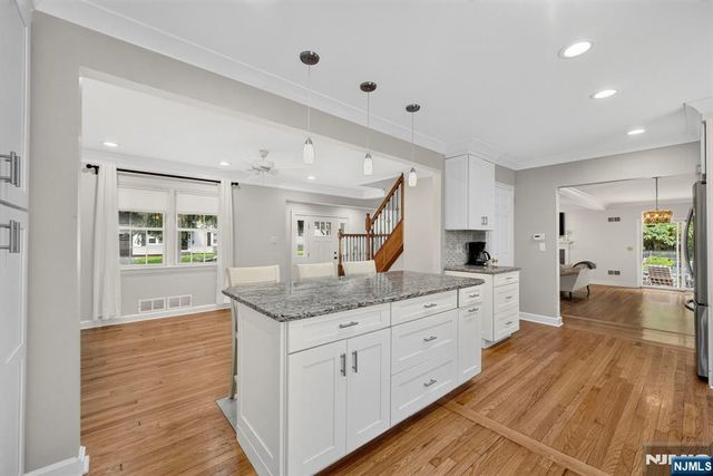 410 Chestnut Street, Paramus, NJ 07652