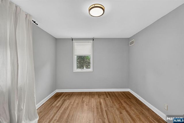 410 Chestnut Street, Paramus, NJ 07652