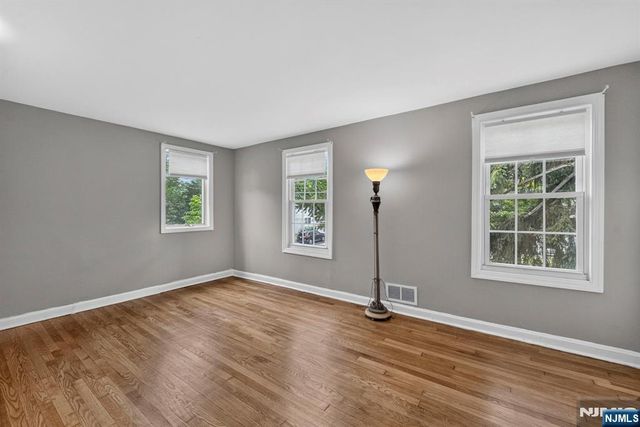 410 Chestnut Street, Paramus, NJ 07652