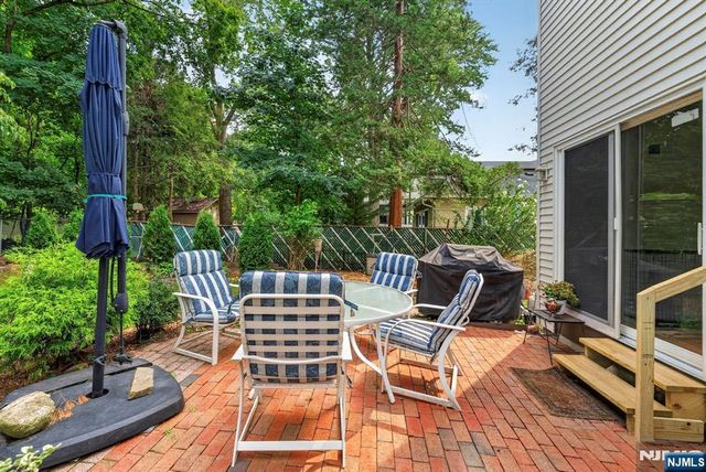 410 Chestnut Street, Paramus, NJ 07652