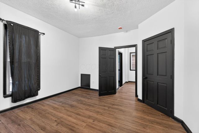 686 S Champion Avenue, Columbus, OH 43205