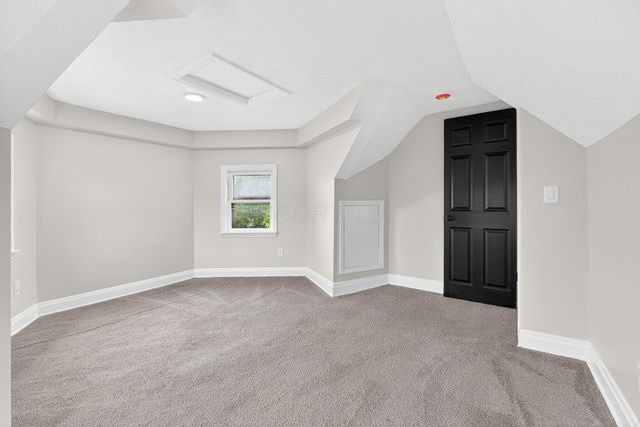 686 S Champion Avenue, Columbus, OH 43205
