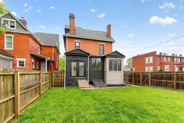686 S Champion Avenue, Columbus, OH 43205