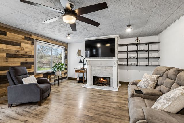 206 Lookout Dr, Columbia, TN 38401