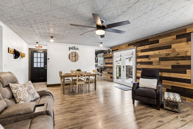 206 Lookout Dr, Columbia, TN 38401