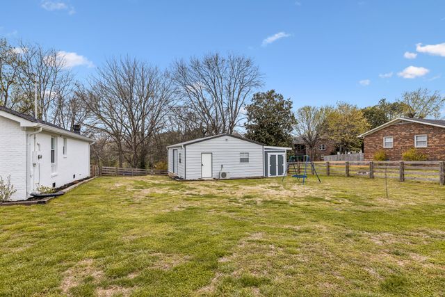 206 Lookout Dr, Columbia, TN 38401