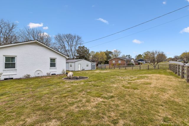 206 Lookout Dr, Columbia, TN 38401