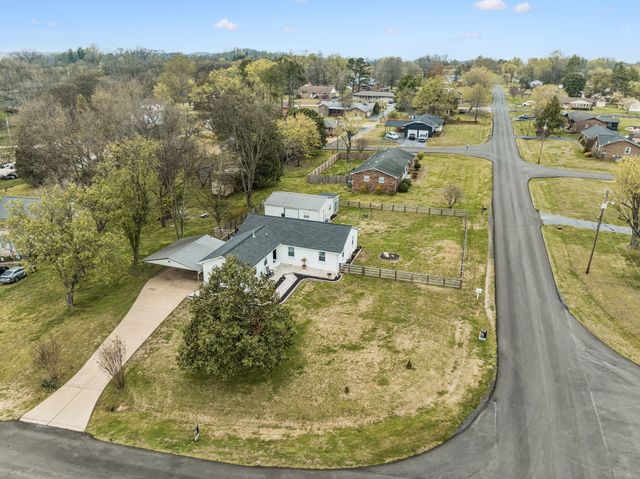 206 Lookout Dr, Columbia, TN 38401