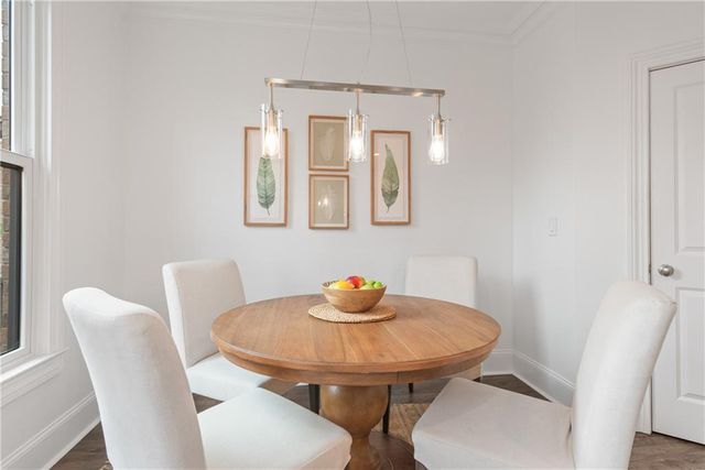 410 Canton Walk, Roswell, GA 30075