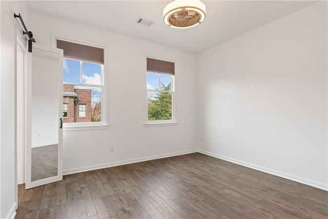 410 Canton Walk, Roswell, GA 30075