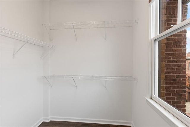 410 Canton Walk, Roswell, GA 30075