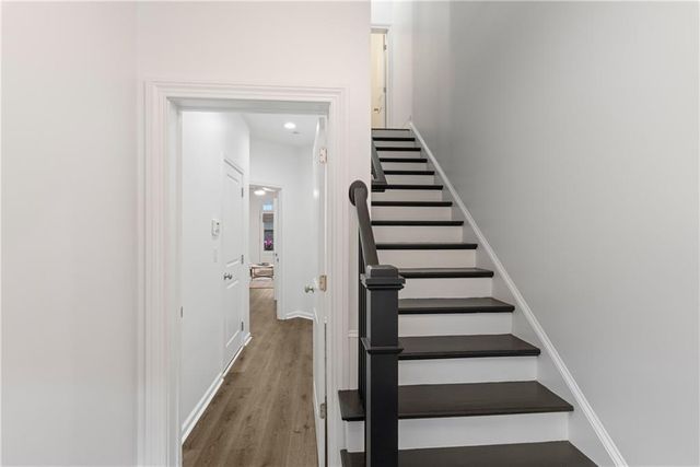 410 Canton Walk, Roswell, GA 30075