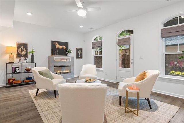 410 Canton Walk, Roswell, GA 30075