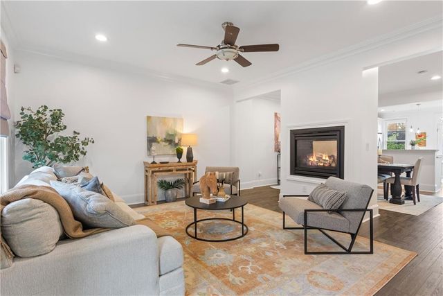 410 Canton Walk, Roswell, GA 30075