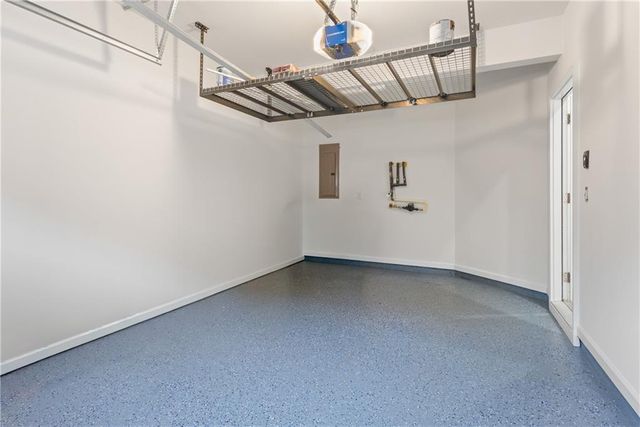 410 Canton Walk, Roswell, GA 30075