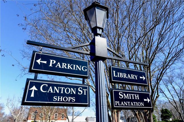410 Canton Walk, Roswell, GA 30075
