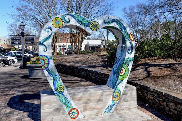 410 Canton Walk, Roswell, GA 30075