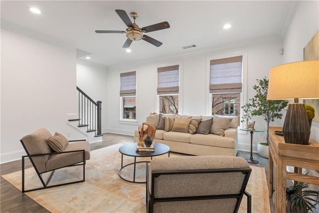 410 Canton Walk, Roswell, GA 30075