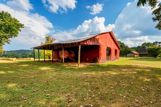 3523 E Broomtown Road, Lafayette, GA 30728