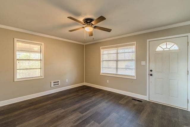 714 THORNE Drive, Paragould, AR 72450