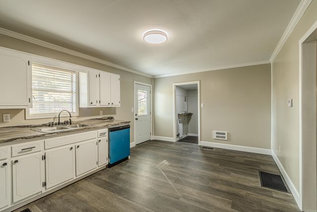 714 THORNE Drive, Paragould, AR 72450