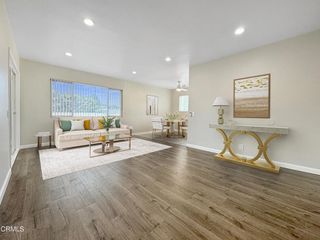 605 N Los Robles Avenue 8, Pasadena, CA 91101