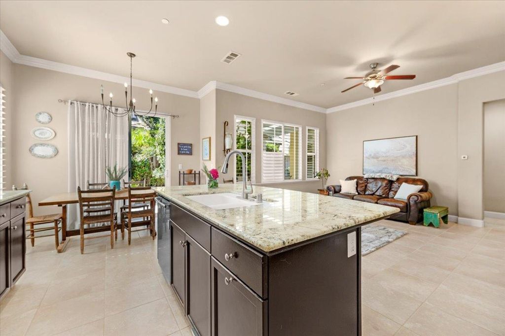 Image 14 of property listing at 5649 N Romeo Lane, Fresno, CA 93711