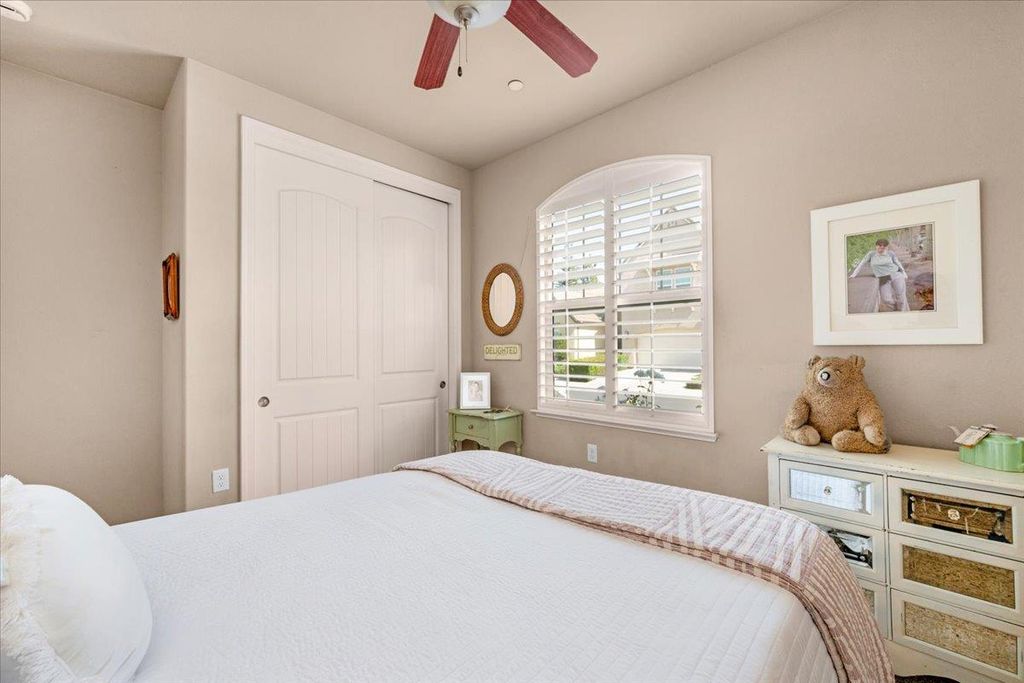 Image 25 of property listing at 5649 N Romeo Lane, Fresno, CA 93711