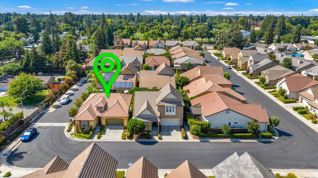 Image 33 of property listing at 5649 N Romeo Lane, Fresno, CA 93711