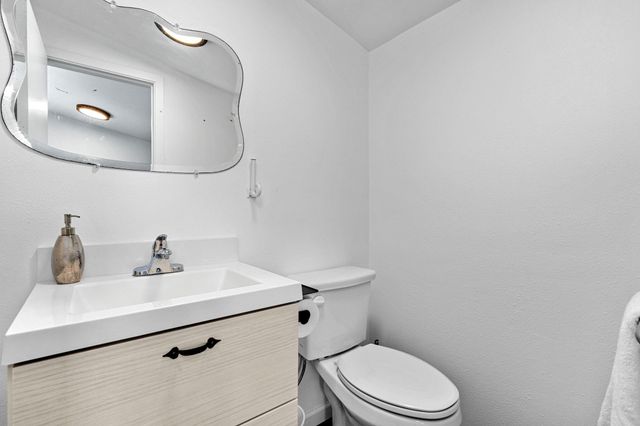 1138 Fannin Street, Columbus, TX 78934