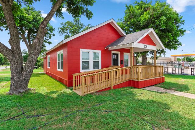 1138 Fannin Street, Columbus, TX 78934